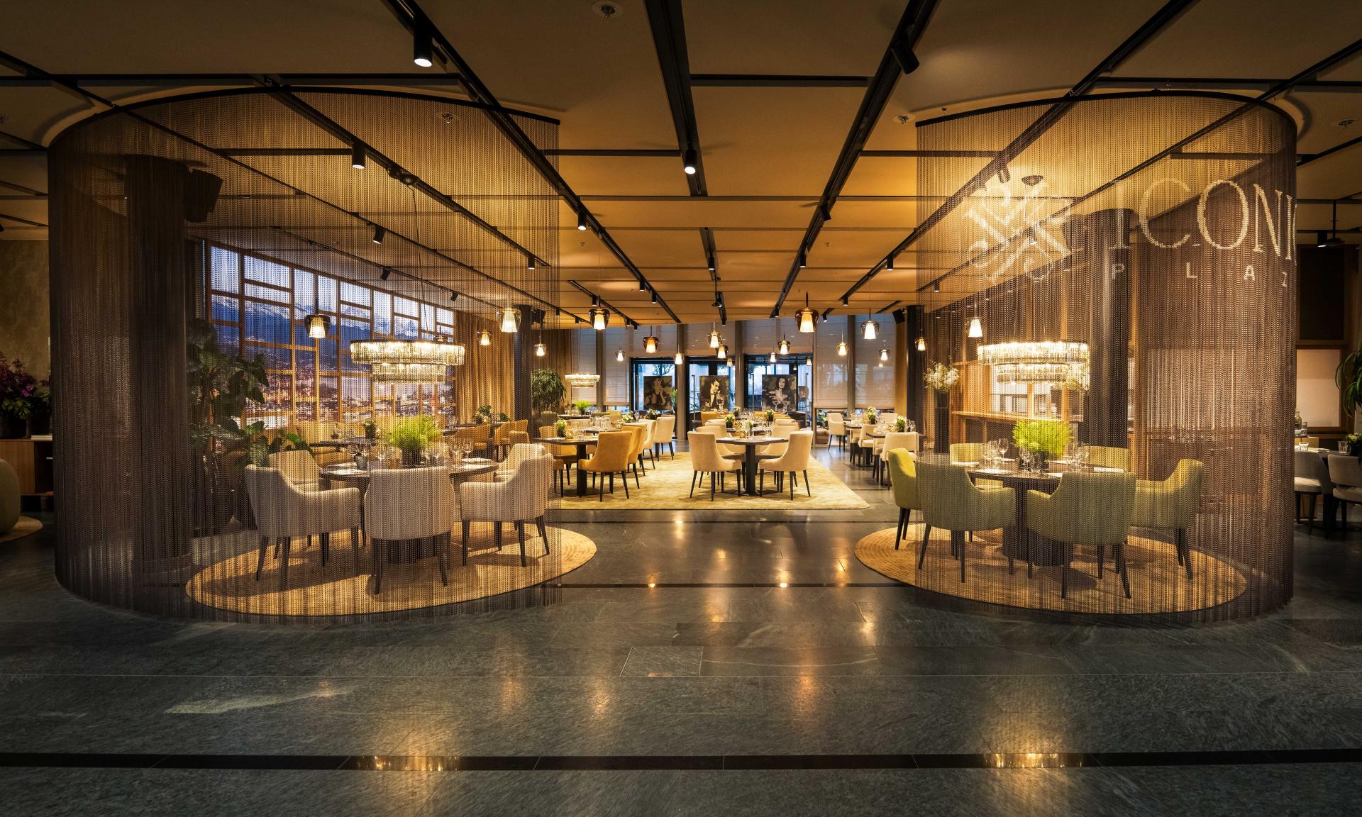 Eingang Restaurant ICONIC Hotel Seedamm Plaza